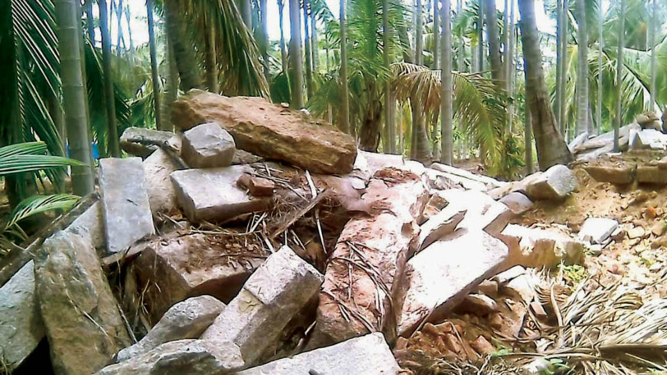 Raja Mantapa near Srirangapatna found destroyed