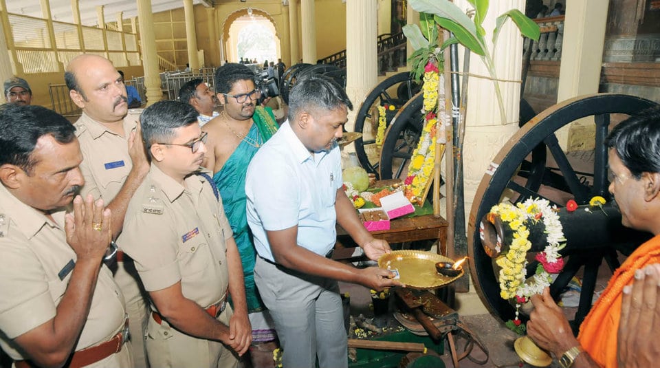 Pujas performed to seven canons at Palace