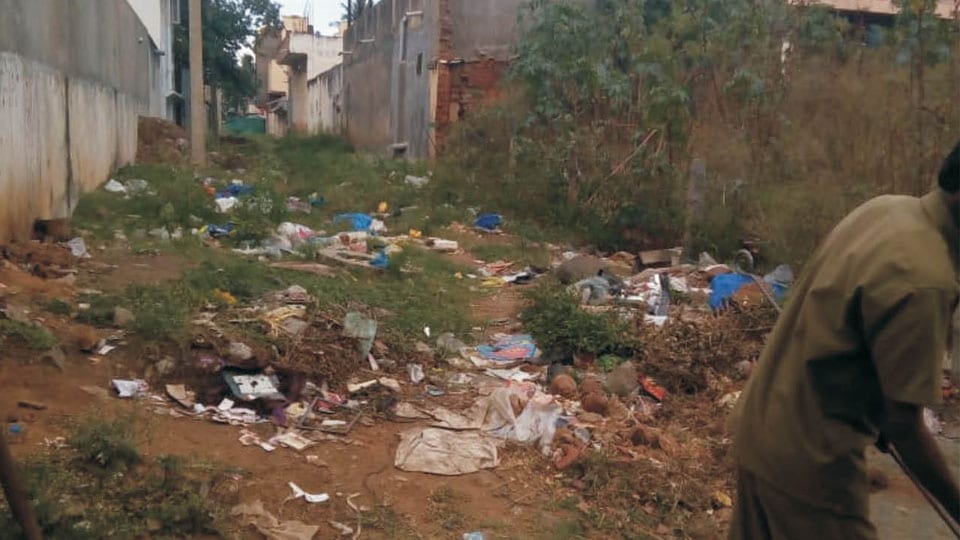 Plea to clean conservancy lane in N.R. Mohalla
