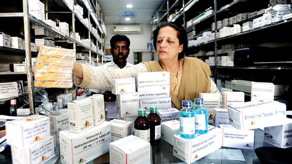 Centre to grant Jan Aushadh licence only to registered pharmacists