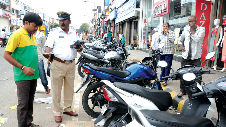 Drive to collect fine from traffic violators: Two days’ collection is Rs. 14.74 lakh from 14,456 cases