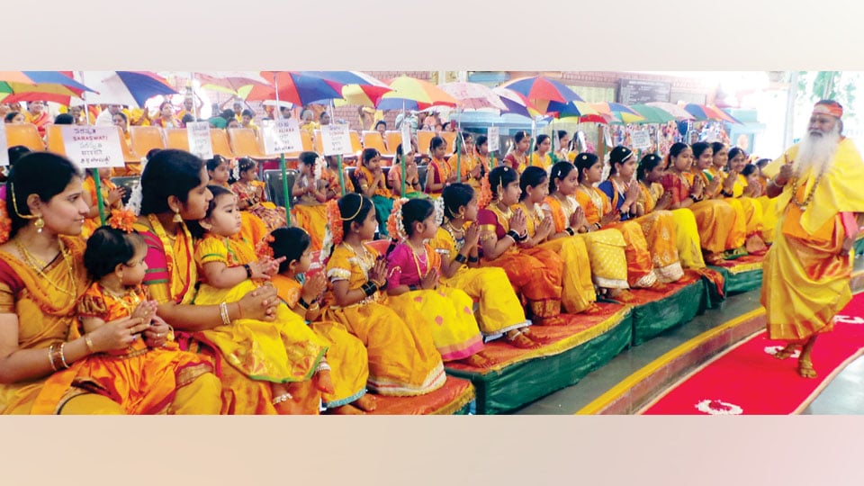 Navaratri: Kumari Puja at Ganapathy Ashrama