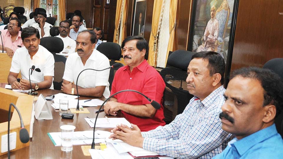 Ramdas directs for addressing issues in MCC wards under K.R. Constituency