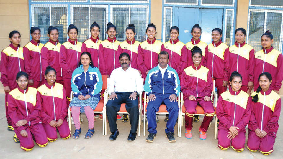 Hockey & Best Physique Teams of Mysore University