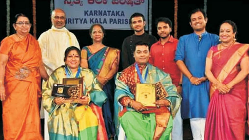 Nritya Nipuna-Nipune Award conferred on Bhushans’