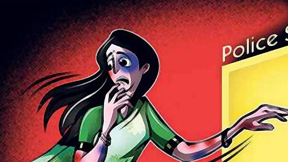 Alleged dowry harassment: Woman lodges complaint against husband, his acquaintance and sons