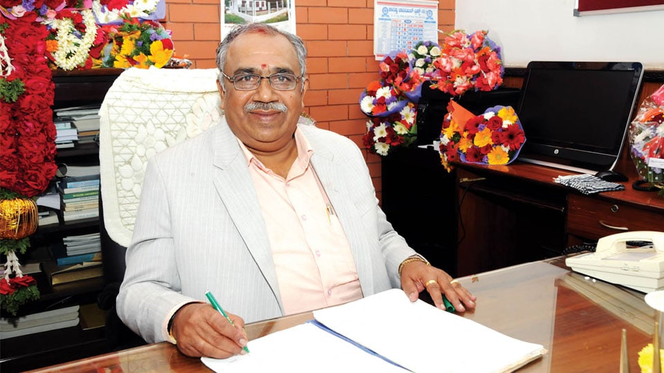 “If academic atmosphere is restored, Mysore Varsity will regain its lost glory soon”