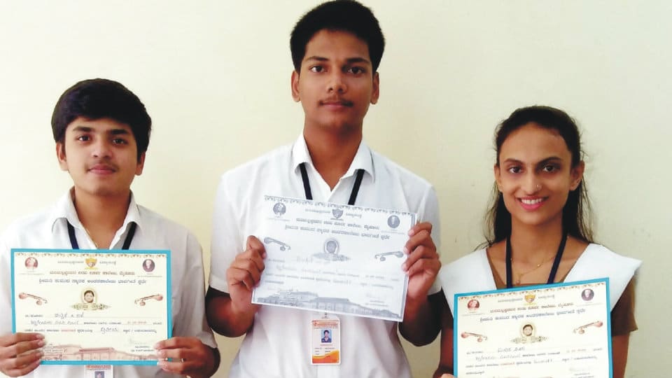Prize winning students of Inter-Collegiate competitions