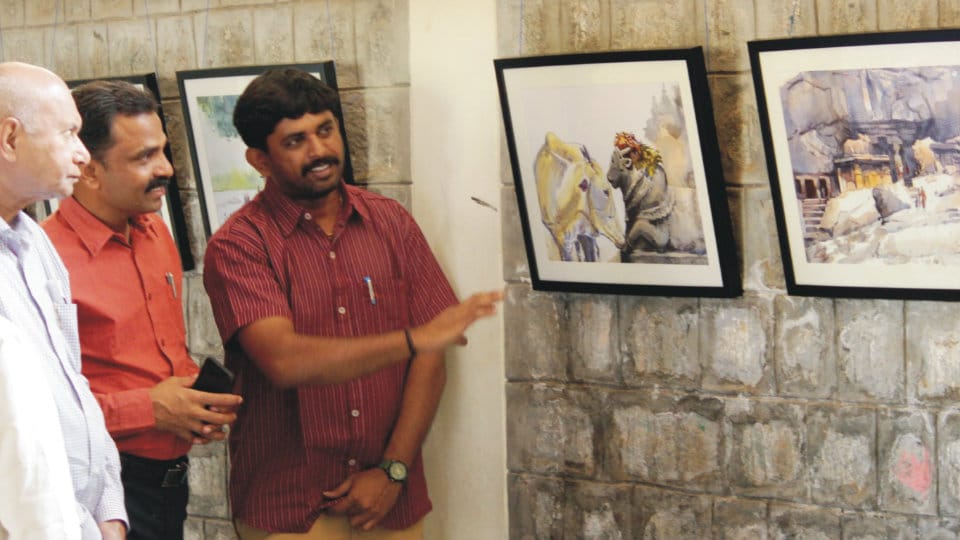 Solo Painting Exhibition begins