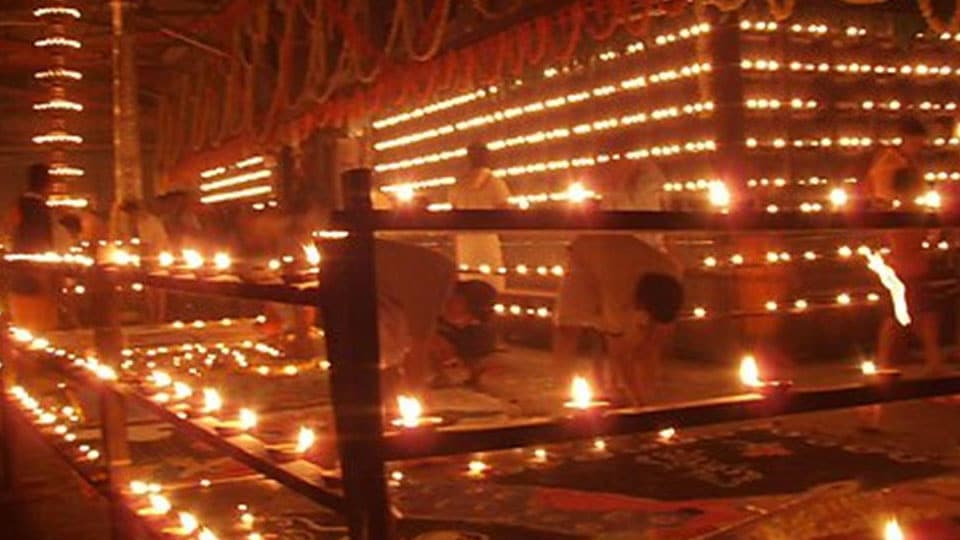 Laksha Deepotsava Star Of Mysore