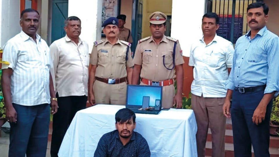 Two arrested for illegal sale of Railway E-tickets