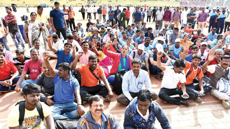 Protest mars Day-2 of State Govt. Employees Sports Meet
