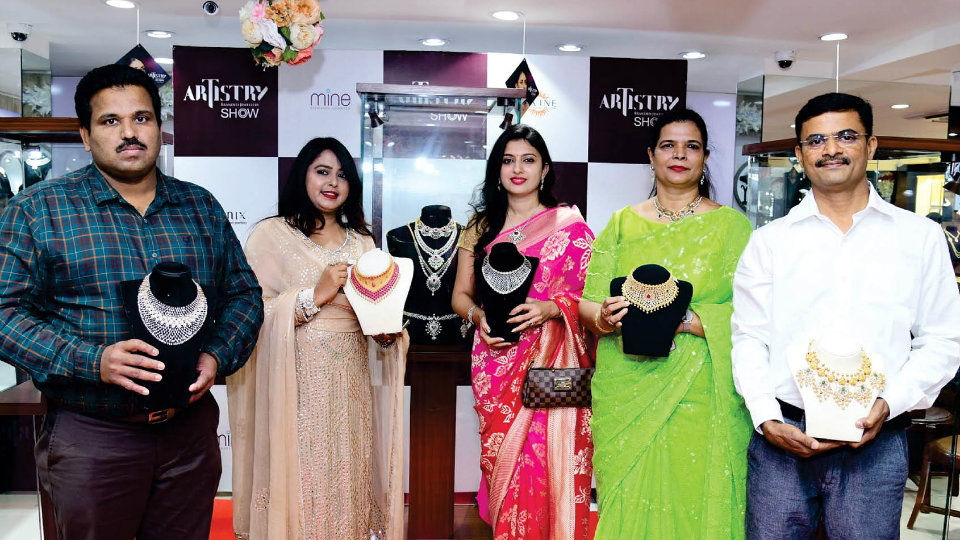 Artistry Branded Jewellery Show at Malabar