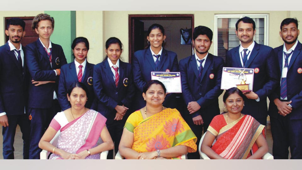 Bags prize in Inter-College Contest