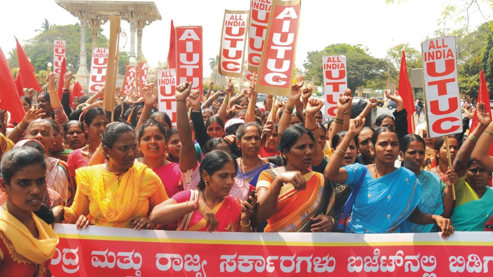 ‘Akshara Dasoha’ employees take out protest rally