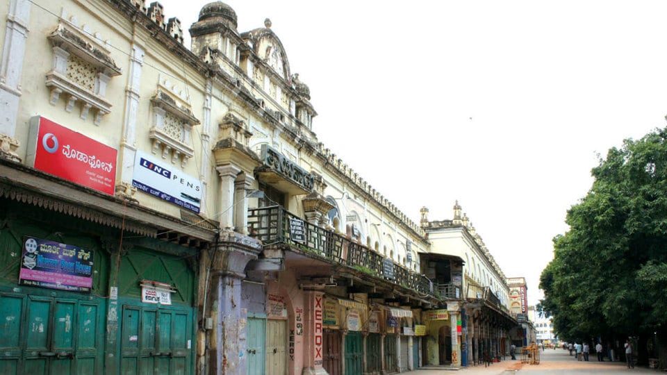 Ex-Tahsildar bats for reconstruction of Lansdowne, Devaraja Market Buildings