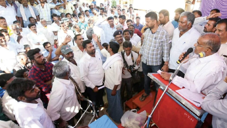 Ballahalli Layout: Farmers oppose parting with their land