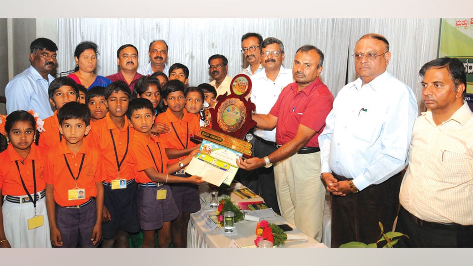 ‘Environment-Friendly School’ award presented