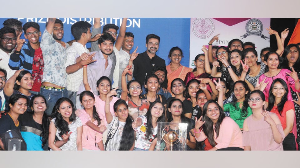 Wins Overall Trophy at ‘AIISH Aawaz’