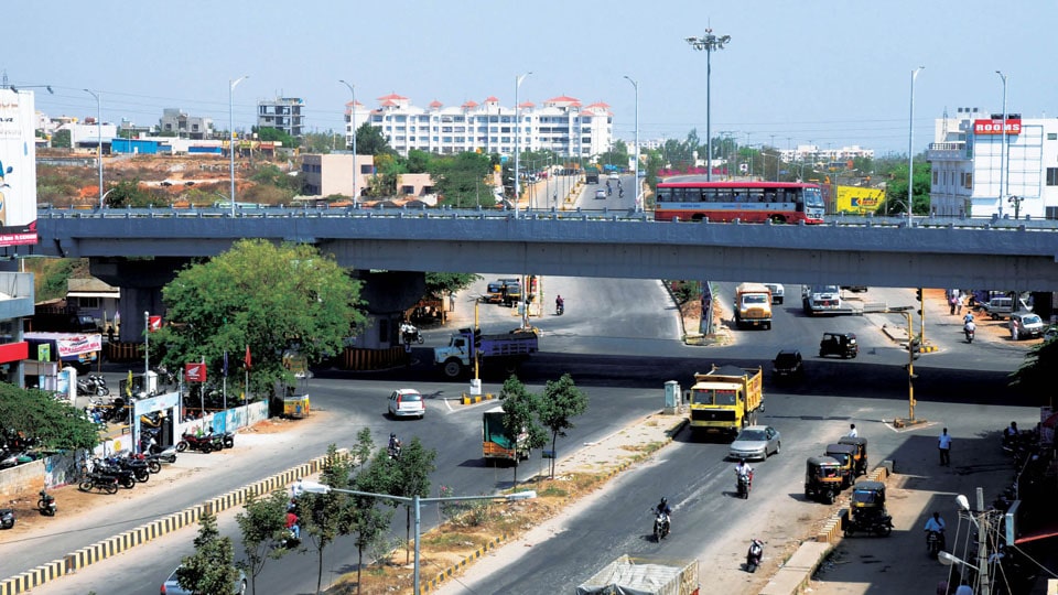 Hinkal Flyover: Boon to commuters, bane for businessmen