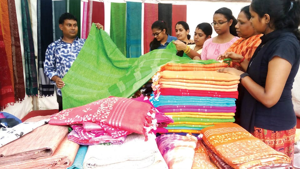 Silk festival & Crafts expo at JSS Urban Haat