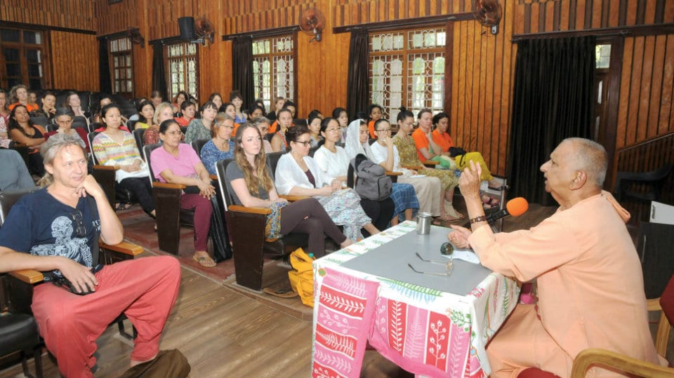 Discourse on ‘Yoga for Happy Life’ held for foreigners