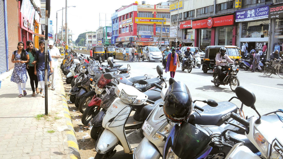 Now, ‘Wheel-locking System’ for two-wheeler parking violations