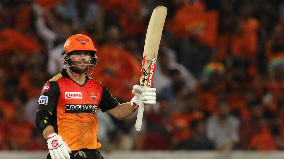 Warner signs off with superb 81 as Hyderabad beat Punjab