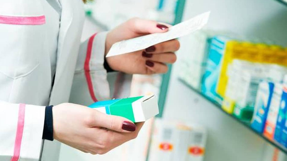 Pharmacists warned against taking up two jobs