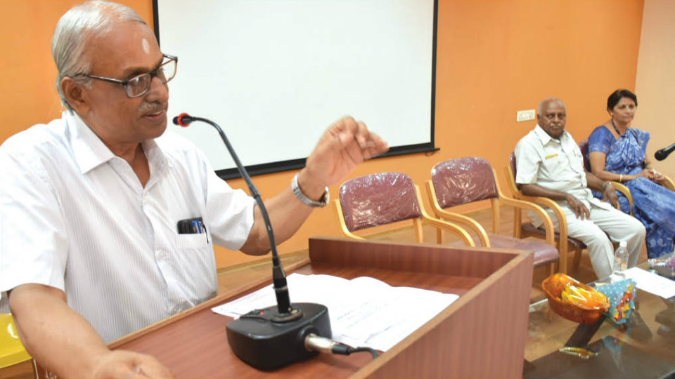 Learn Science through experiments: Former VC Prof. Shashidhar Prasad