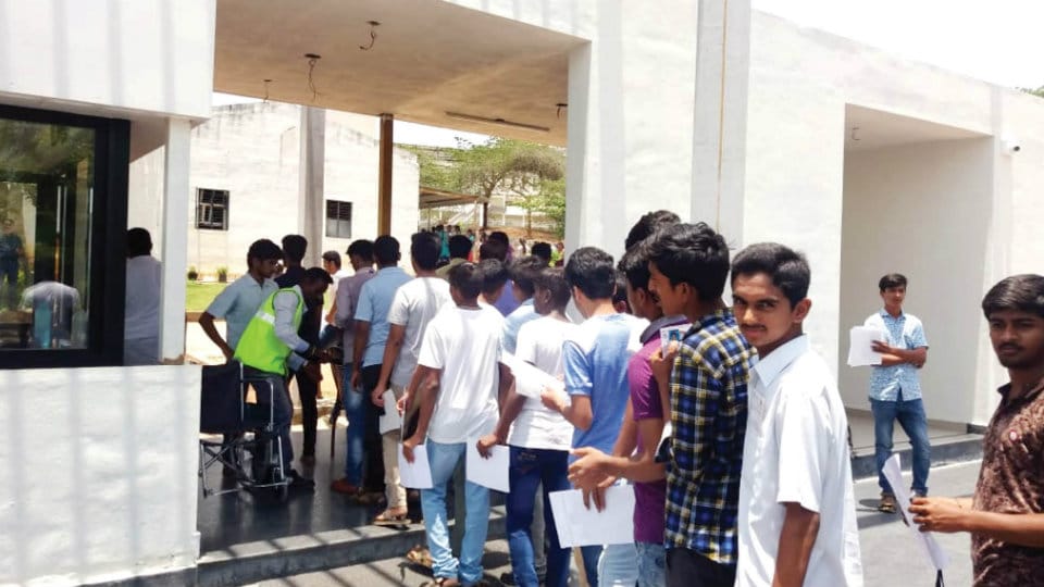 Over 3,000 students appear for NEET-2019 in Mysuru