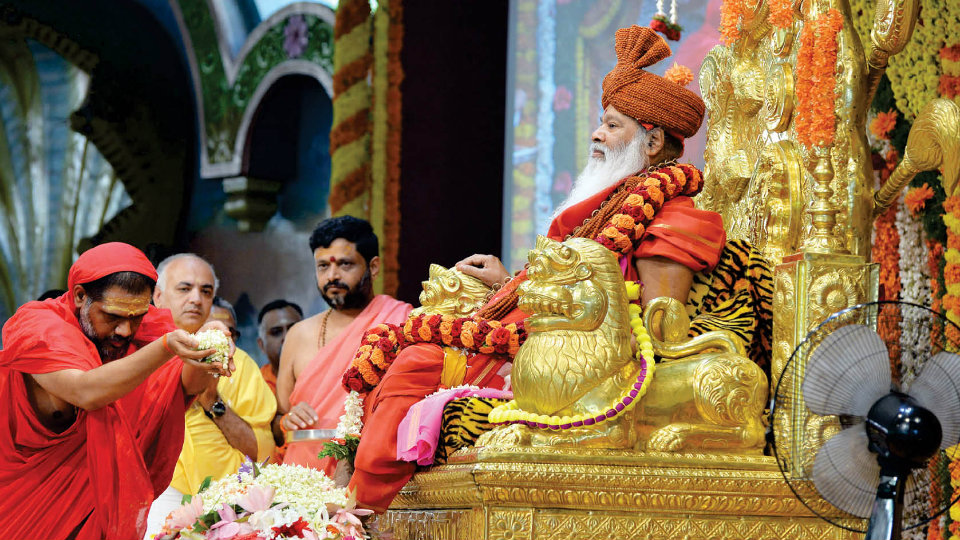 Pujas and Bhajans mark 77th birthday of Sri Ganapathy Swamiji
