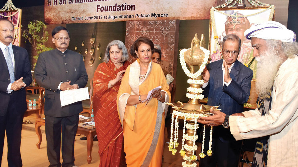 Narayana Murthy lauds Wadiyars’ contributions to State