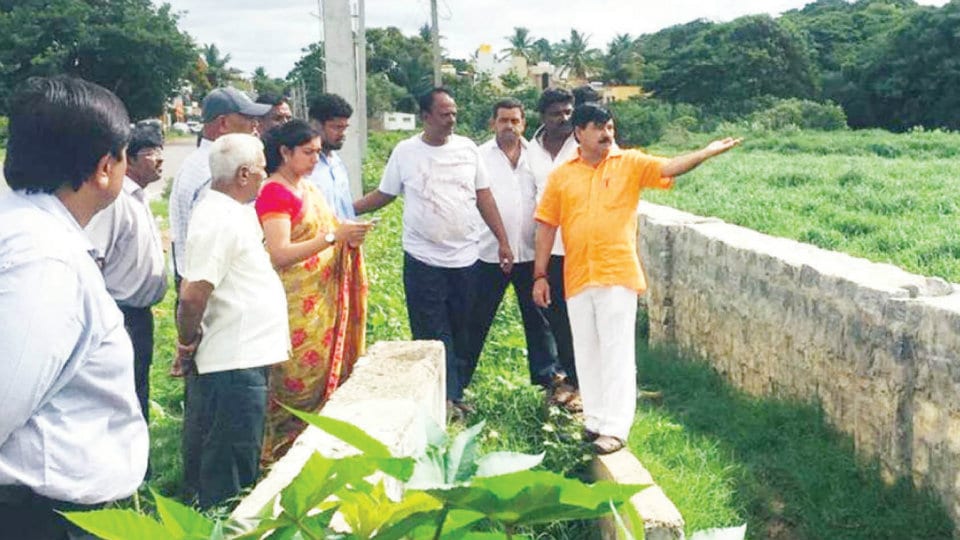 Complaints pour in during Ramdas’ visit to Sewage Farm