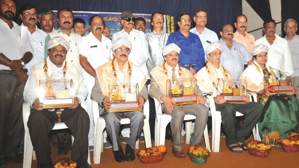 Mysore Sharana Mandali confers ‘Basava Ratna’ award on achievers