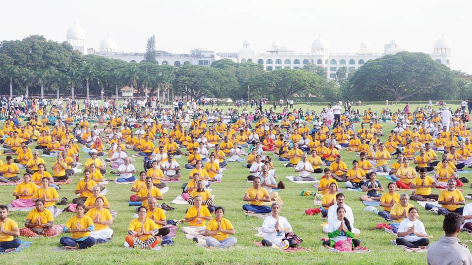 Attempt to enter Guinness Record in Yoga at Mysuru dropped
