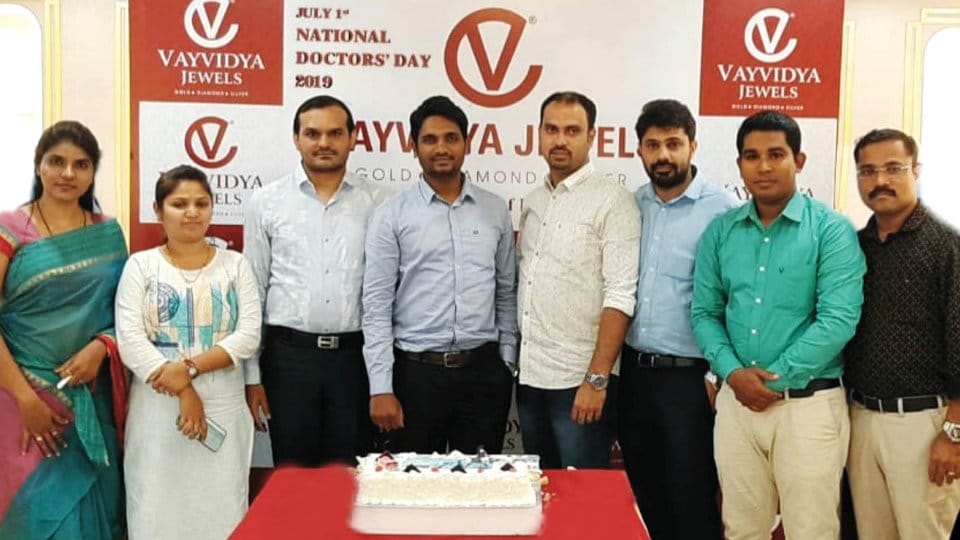 Vayvidya Jewels celebrates Doctors’ Day