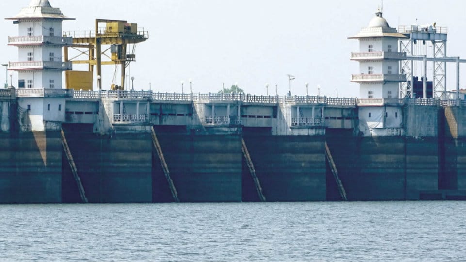 Kabini Reservoir in H.D. Kote yet to fill up By Beechanahalli Manju