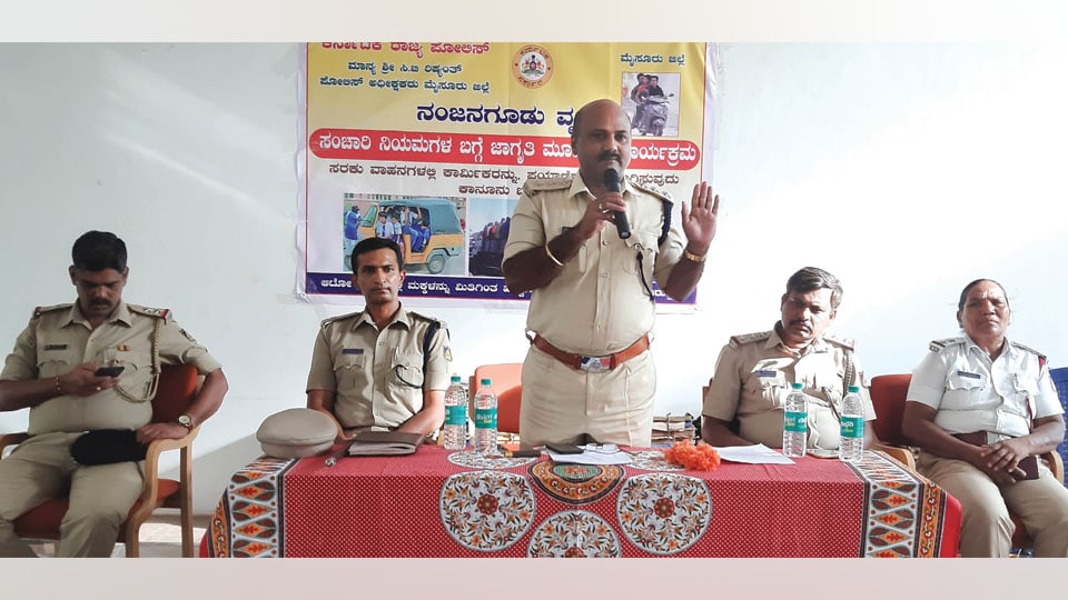 Police groom auto drivers and owners on traffic rules in Nanjangud