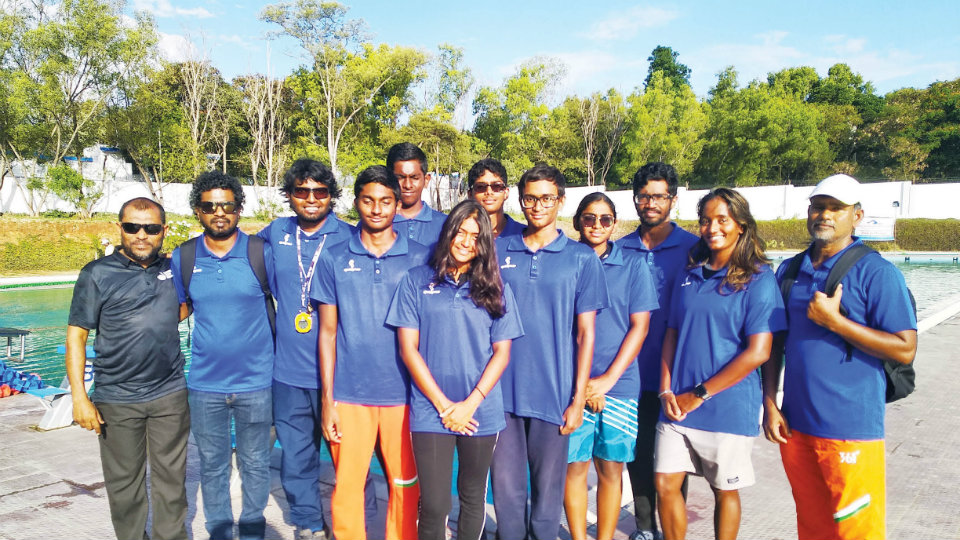 Maldives National Swimming Team concludes training in city