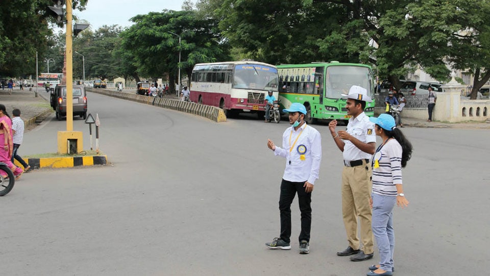Police sensitise students on traffic rules