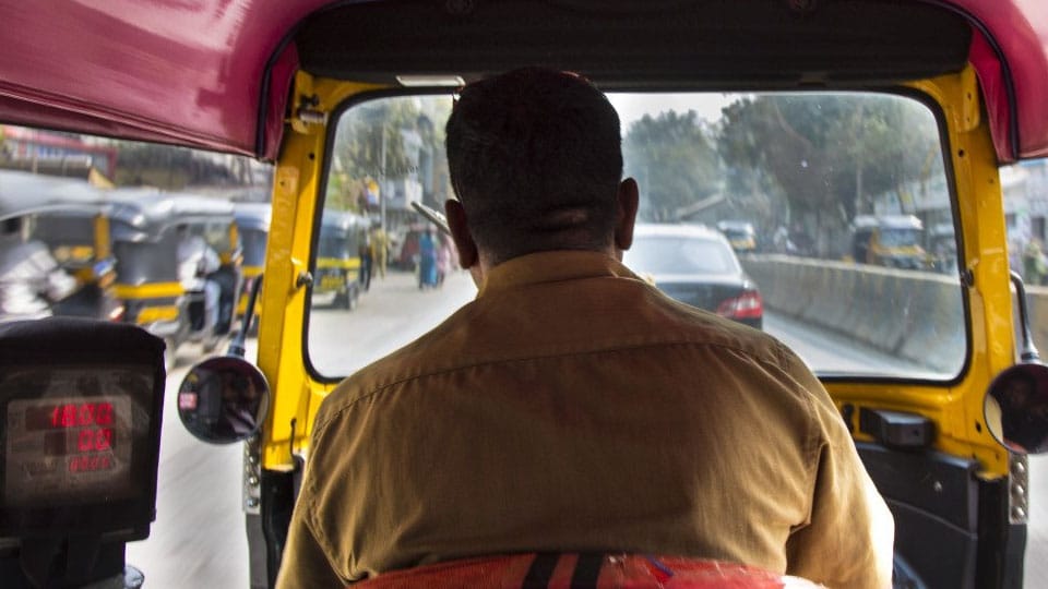 Auto drivers demand their inclusion in School Vehicles Safety Committee