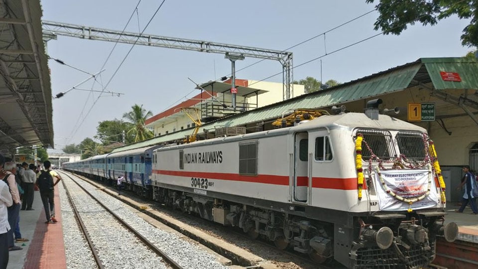 Special trains to ease Festival rush
