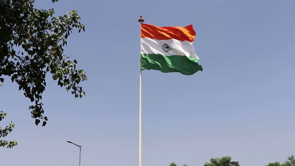 Hoisting National Flag on I-Day: Follow code and norms strictly