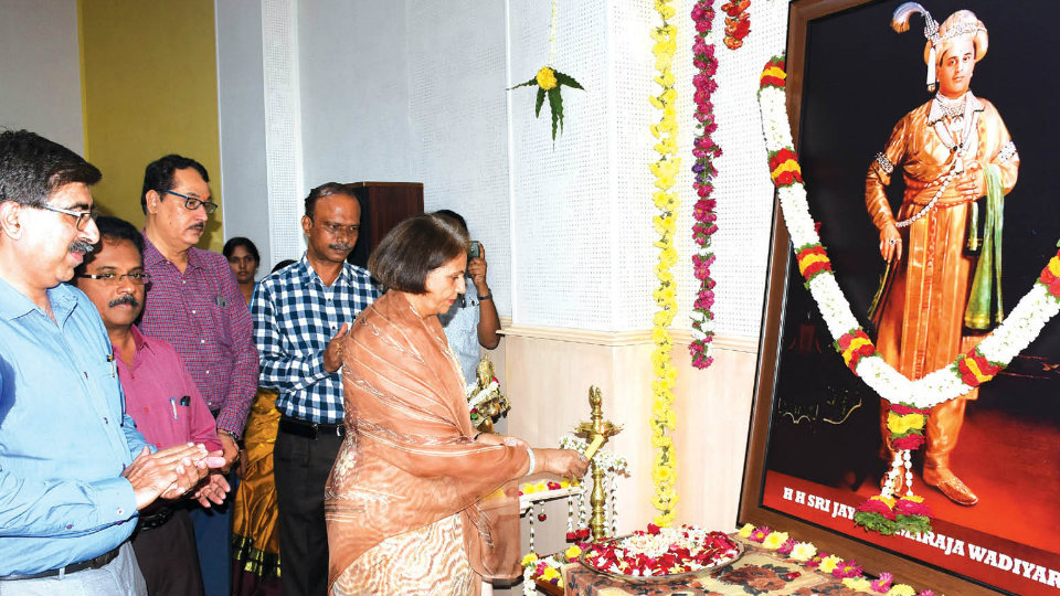 Sri Jayachamaraja Wadiyar’s portrait unveiled at Mysuru Akashvani