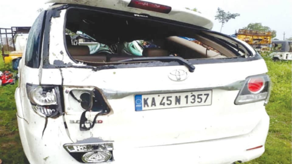 Five injured as former Hunsur MLA’s car topples
