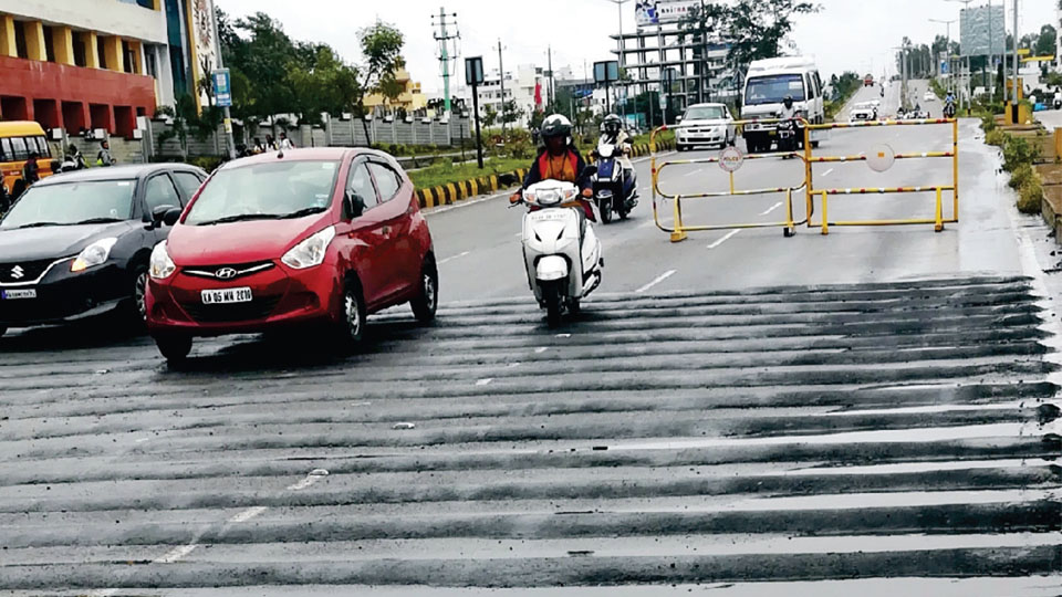 Dangerous cluster road humps on Ring Road