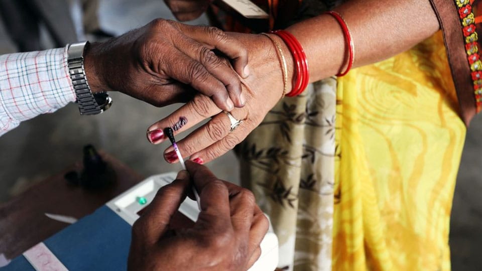 Filing of nominations for first phase of Gram Panchayat polls begins