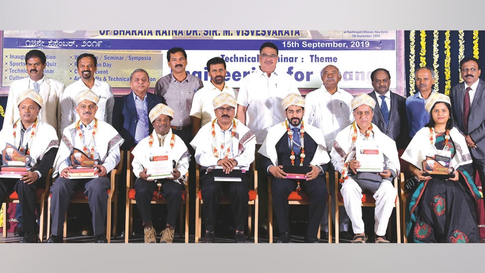 Engineers felicitated on Engineers’ Day