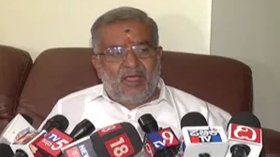 GTD dares Siddu for poll fight in Chamundeshwari